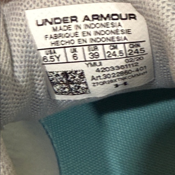 Under Armour Charged Pursuit 2 Women’s Running Sneakers Like New sz 6.5 Y - Picture 5 of 6